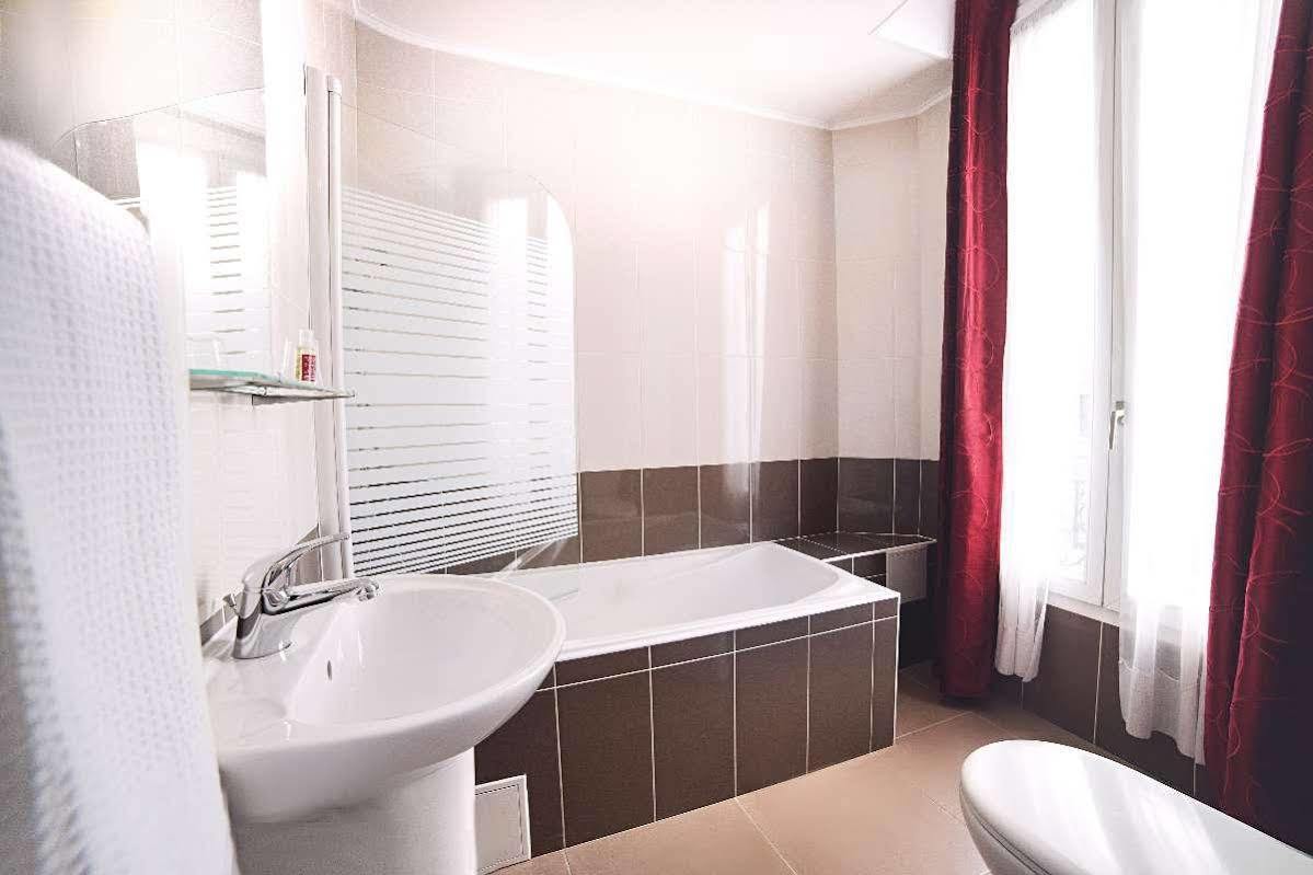 Hotel De Paris La Defense Пюто Екстериор снимка