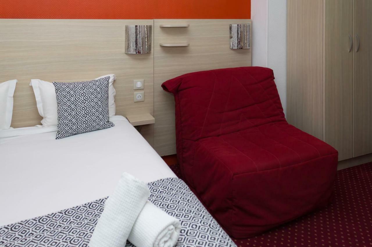 Hotel De Paris La Defense Пюто Екстериор снимка