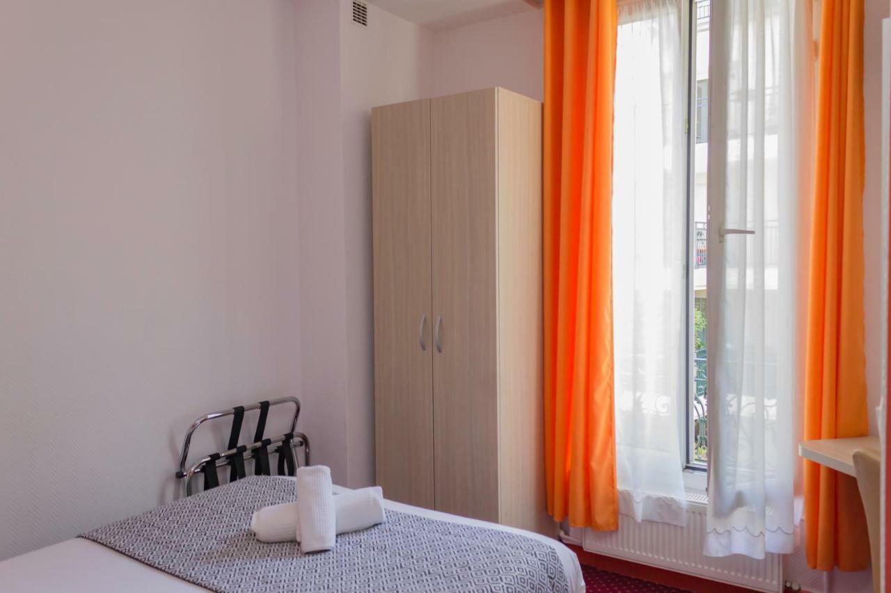 Hotel De Paris La Defense Пюто Екстериор снимка